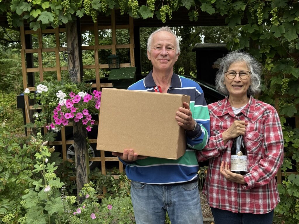 Land van Ons klanten houden de 10.000 bestelling van de webshop vast