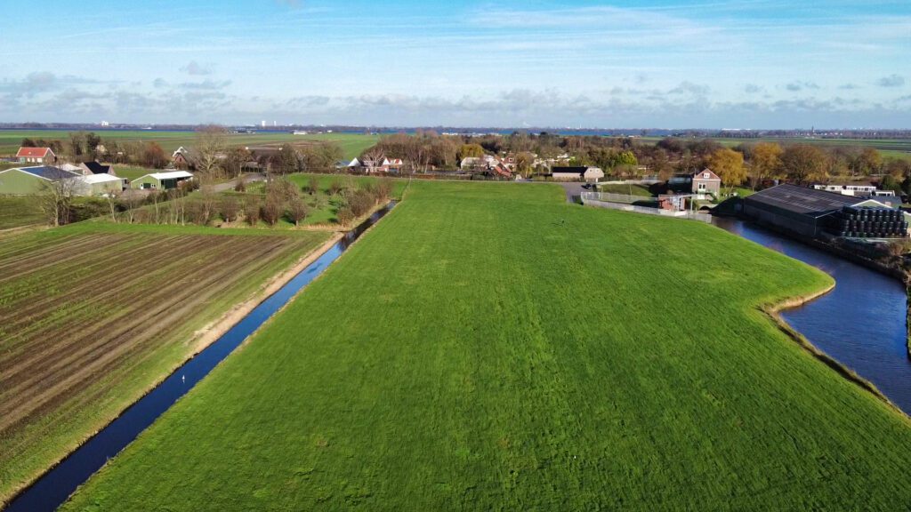 Land van Ons koopt landbouwperceel onder rook van Amsterdam in Leimuiden